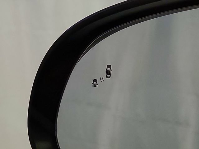 Used 2021 Hyundai Kona SEL w/ Cargo Package image 11