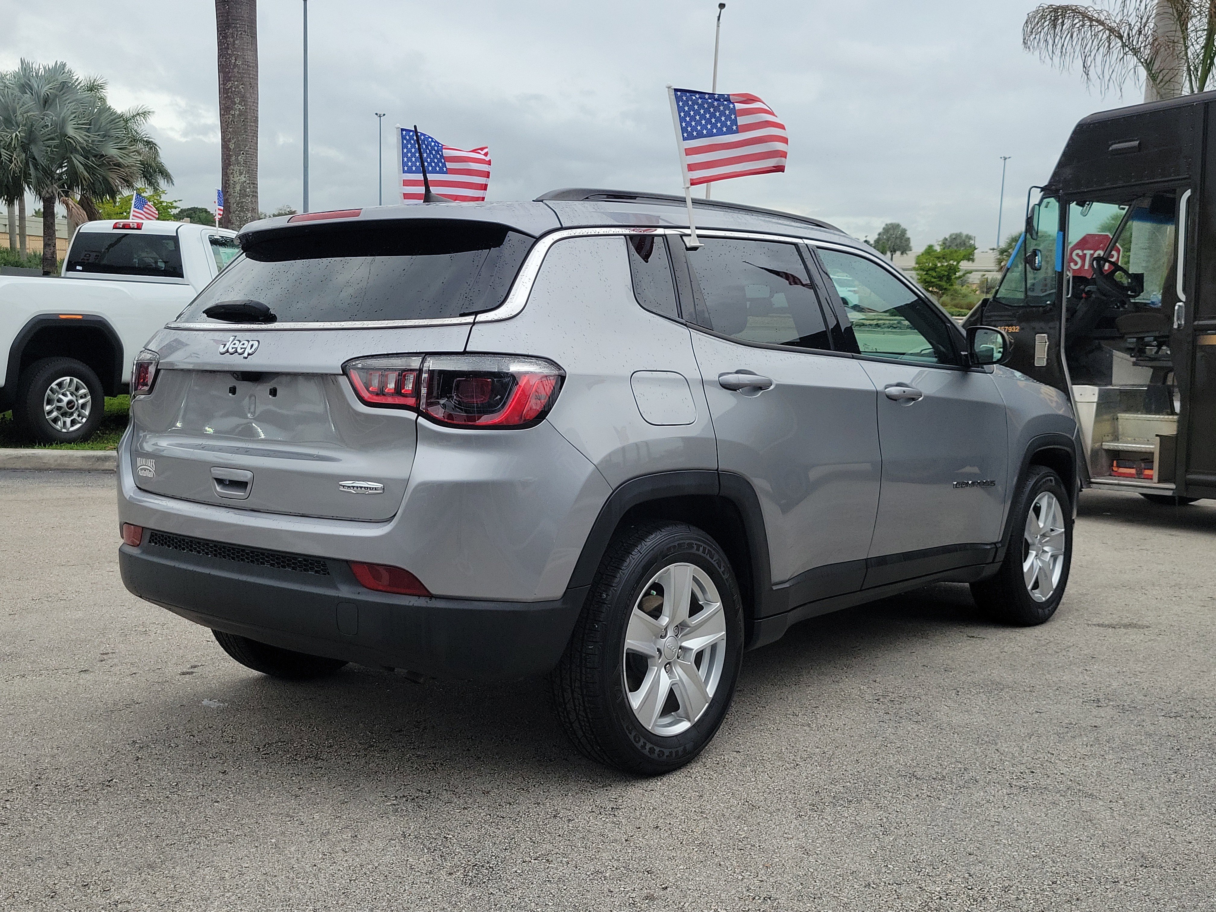 Used 2022 Jeep Compass Latitude image 5