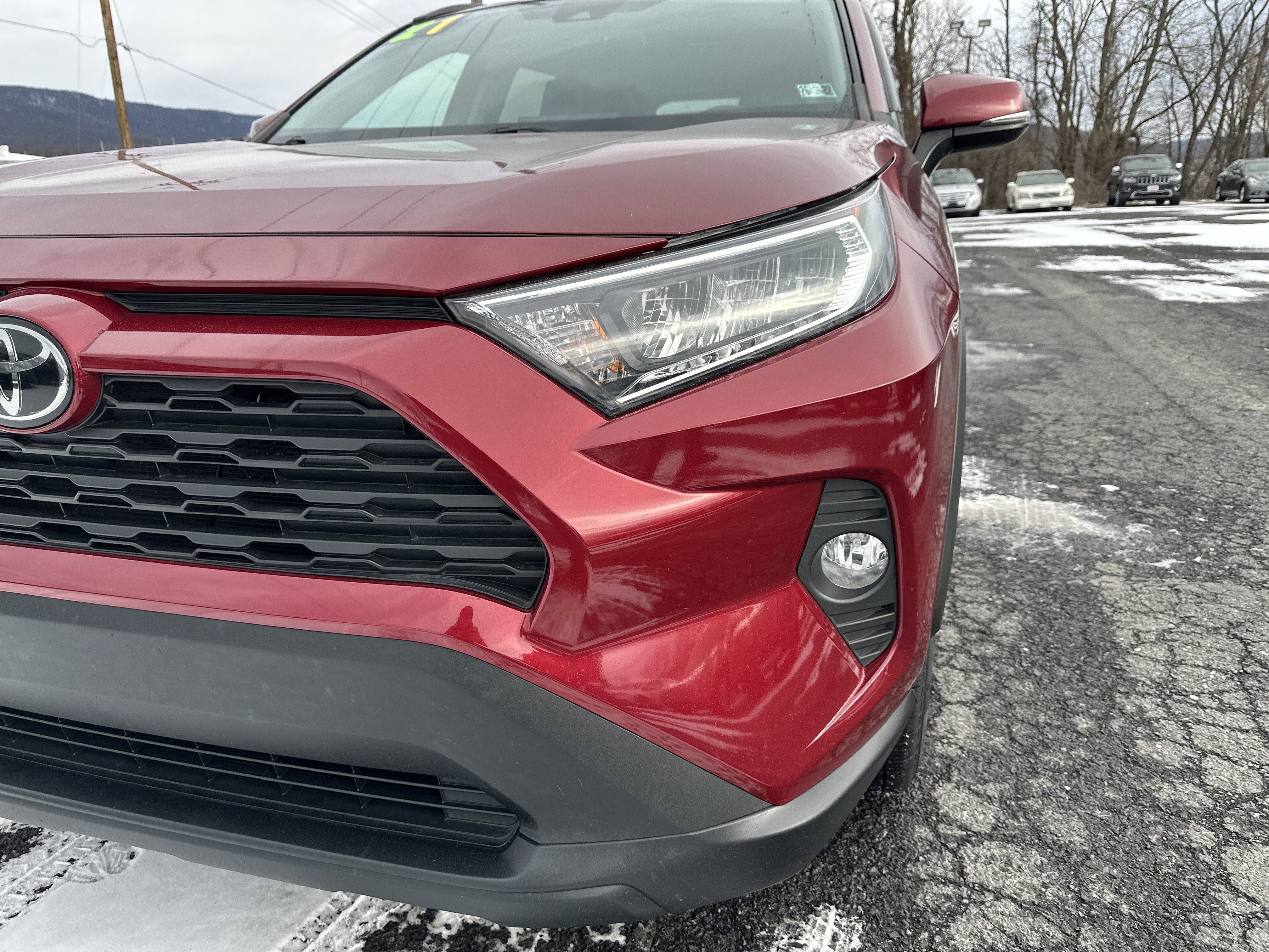 Used 2021 Toyota RAV4 XLE image 10
