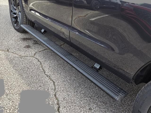 New 2025 Lincoln Navigator Reserve w/ Jet Appearance Package AWD/4WD image 10