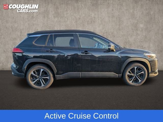 Used 2024 Toyota Corolla Cross XSE image 9