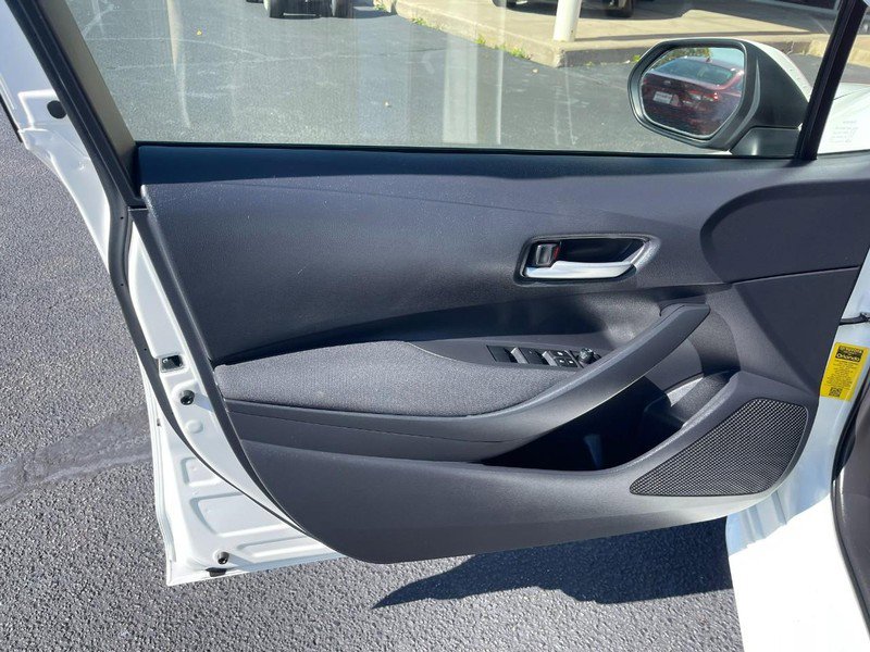 Used 2021 Toyota Corolla LE image 13
