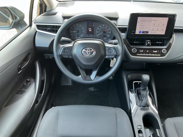 Used 2025 Toyota Corolla LE FWD image 10