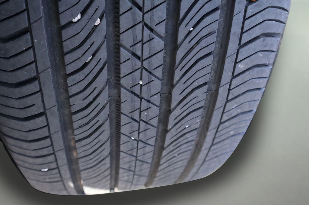 Certified 2024 Cadillac XT4 Sport image 31