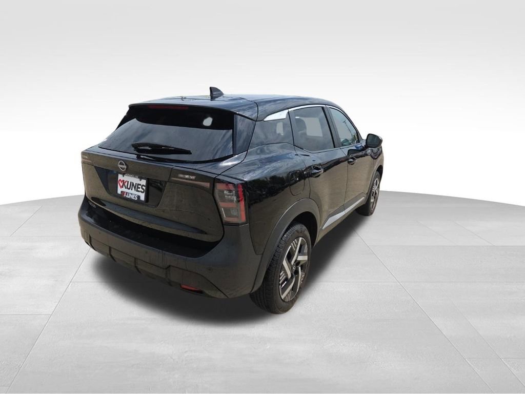 Used 2025 Nissan Kicks SV FWD image 10