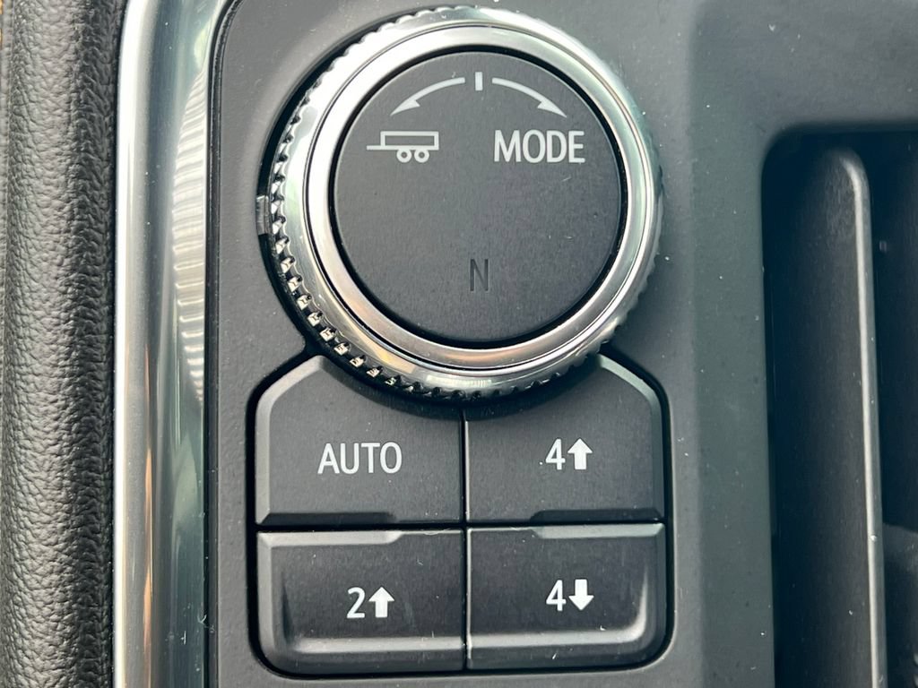 Used 2022 GMC Sierra 1500 AT4 w/ AT4 Preferred Package AWD/4WD image 28