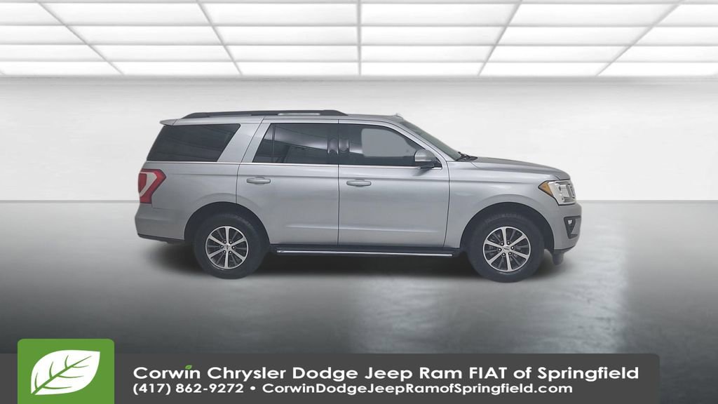 Used 2021 Ford Expedition XLT image 2