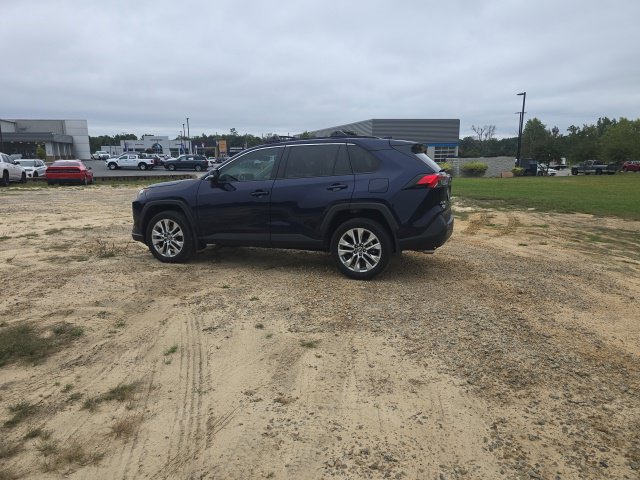 Used 2025 Toyota RAV4 XLE Premium FWD image 5