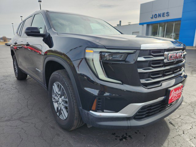 Used 2025 GMC Acadia Elevation image 7