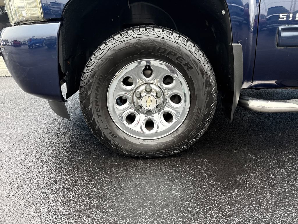 Used 2011 Chevrolet Silverado 1500 LS image 29