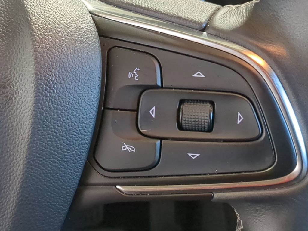 Used 2023 Buick Encore GX Essence w/ Experience Buick Package image 30