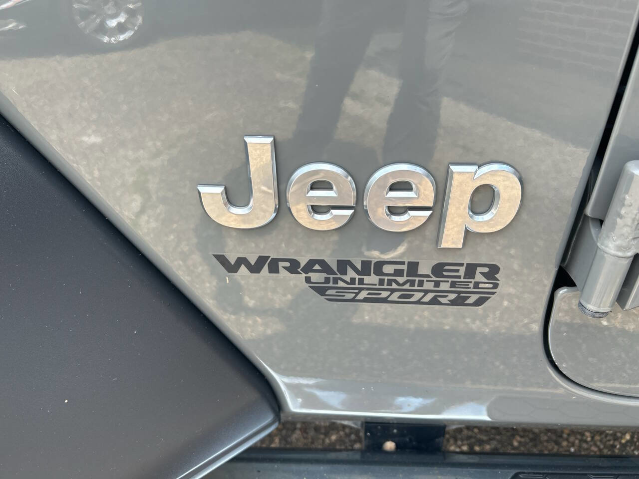 Used 2018 Jeep Wrangler Unlimited Sport image 13