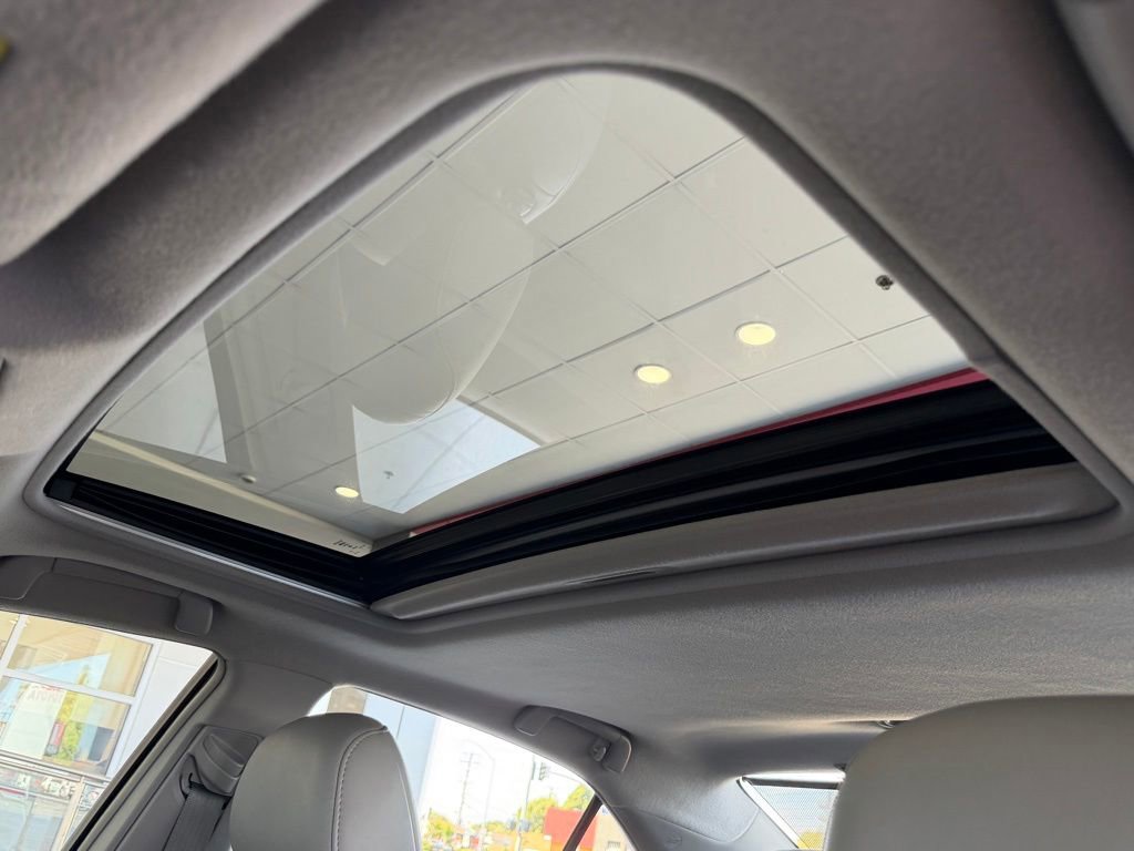 Used 2011 Toyota Camry XLE w/ XLE Extra-Value Pkg #2 image 23