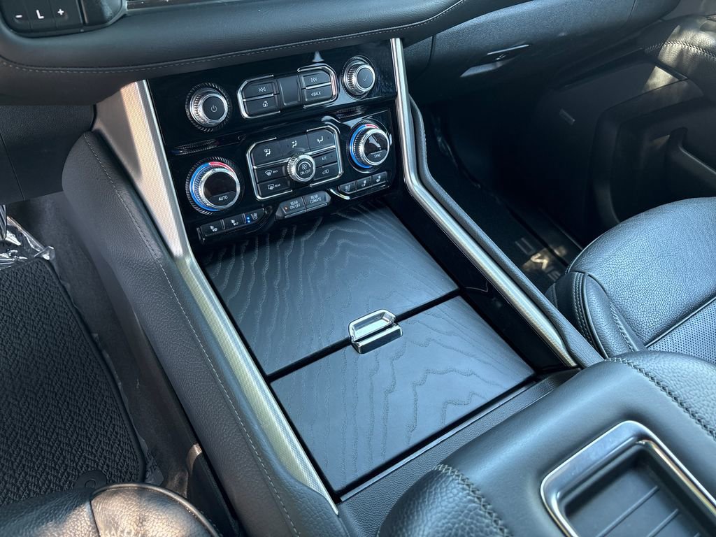 Certified 2024 GMC Yukon Denali RWD image 39