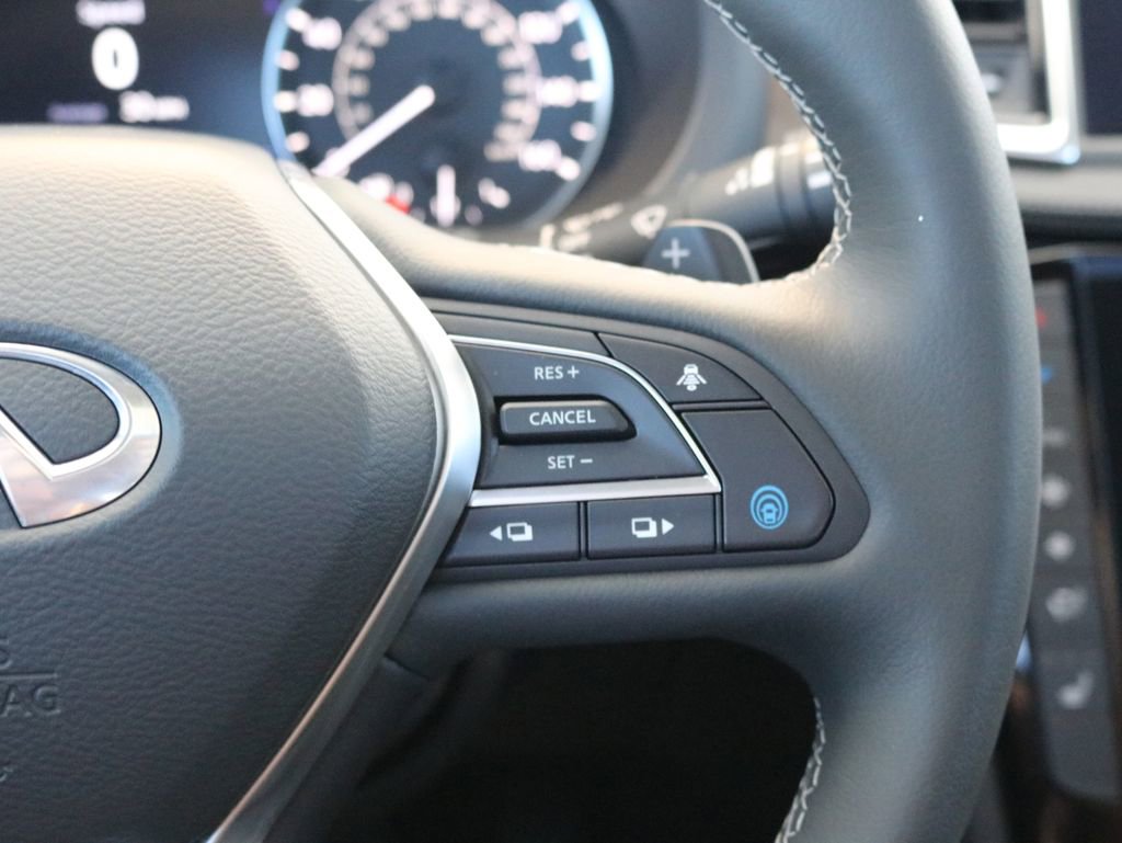 Certified 2025 INFINITI QX55 Luxe w/ Cargo Package AWD/4WD image 43