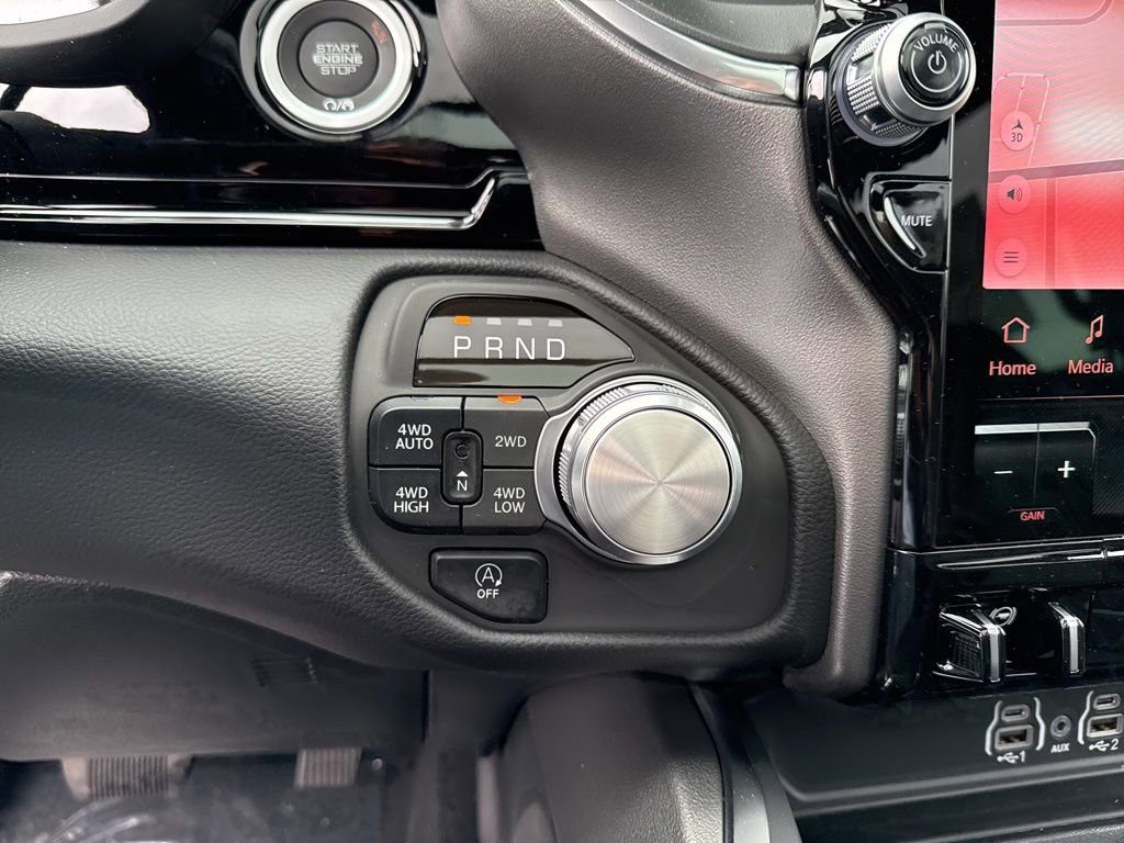 New 2026 RAM 1500 Laramie AWD/4WD image 15