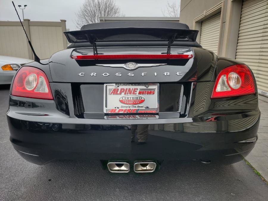 Used 2006 Chrysler Crossfire Limited RWD image 22