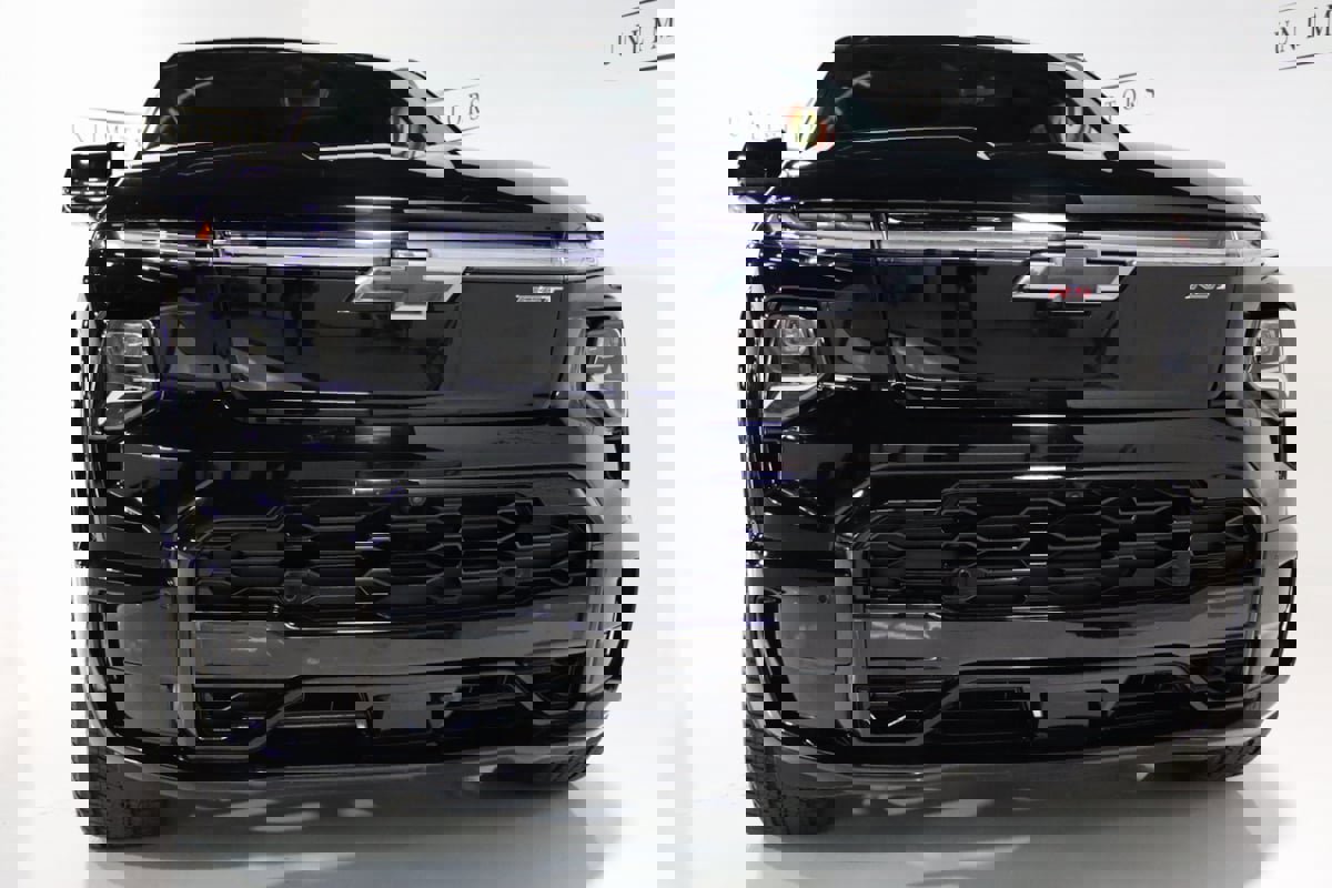 Used 2024 Chevrolet Silverado EV RST image 35