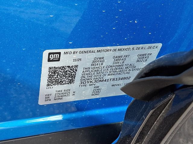 New 2026 Cadillac Optiq Luxury 2 image 16