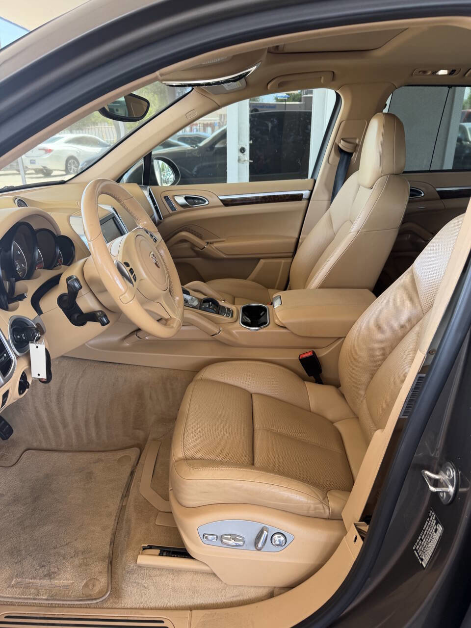 Used 2013 Porsche Cayenne Diesel AWD/4WD image 8
