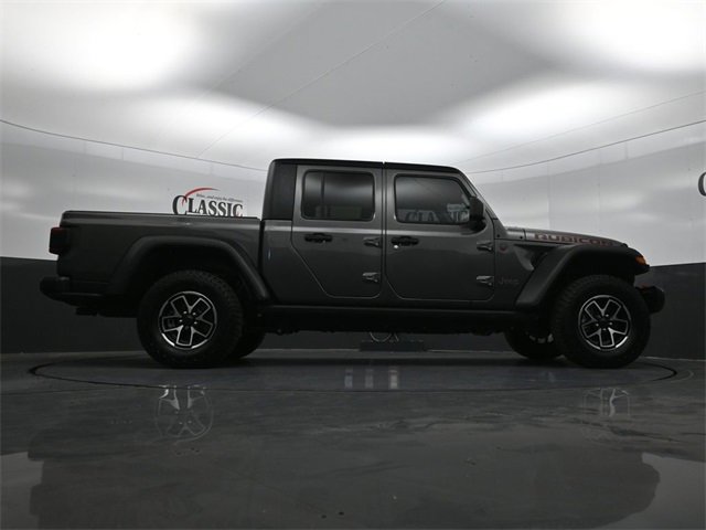Used 2025 Jeep Gladiator Rubicon w/ Convenience Group image 27