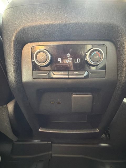 Used 2025 Buick Enclave Preferred w/ Power Package AWD/4WD image 26