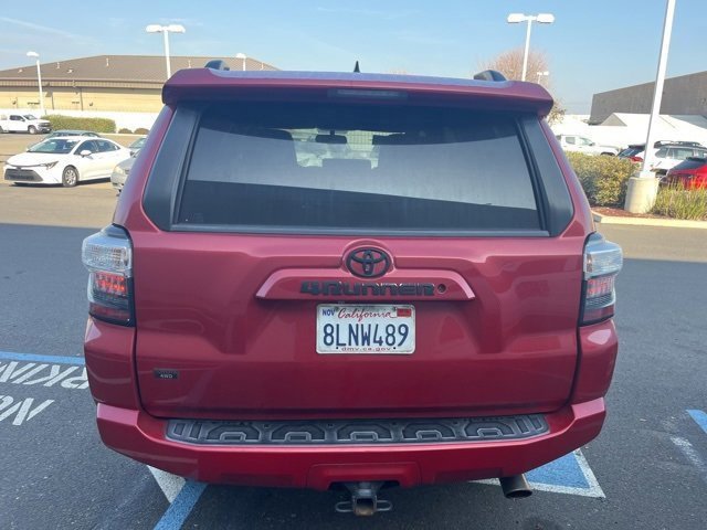 Used 2014 Toyota 4Runner SR5 image 6