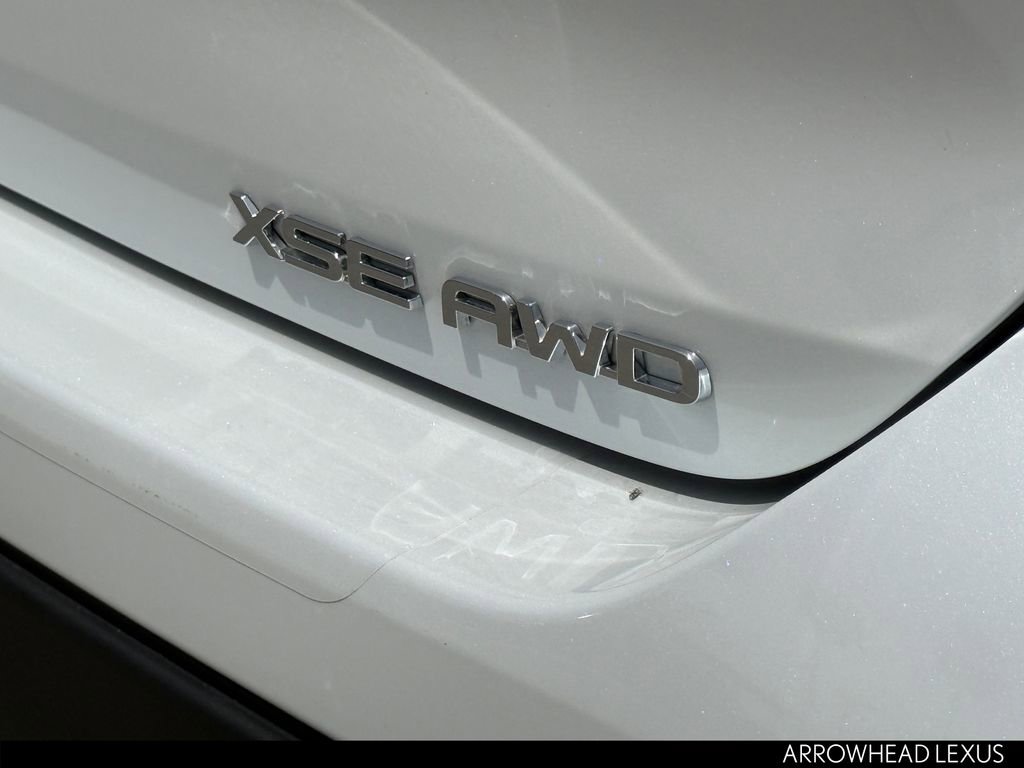 Used 2024 Toyota Highlander XSE AWD/4WD image 35