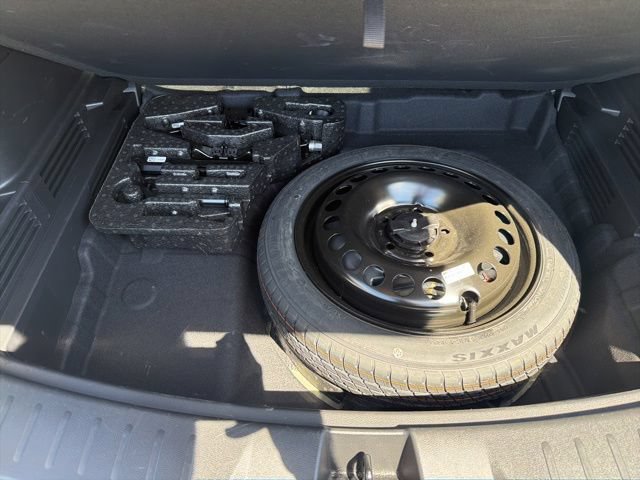 Used 2025 Chevrolet TrailBlazer LT AWD/4WD image 14