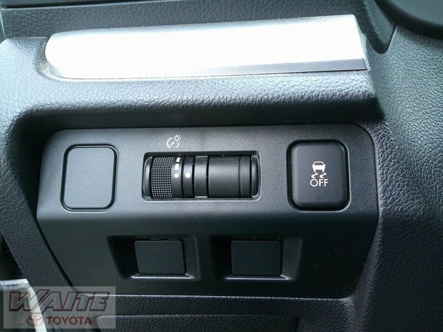 Used 2016 Subaru Crosstrek 2.0i Premium w/ Moonroof Package image 17