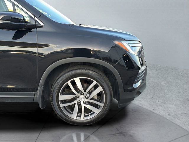 Used 2017 Honda Pilot Elite image 34