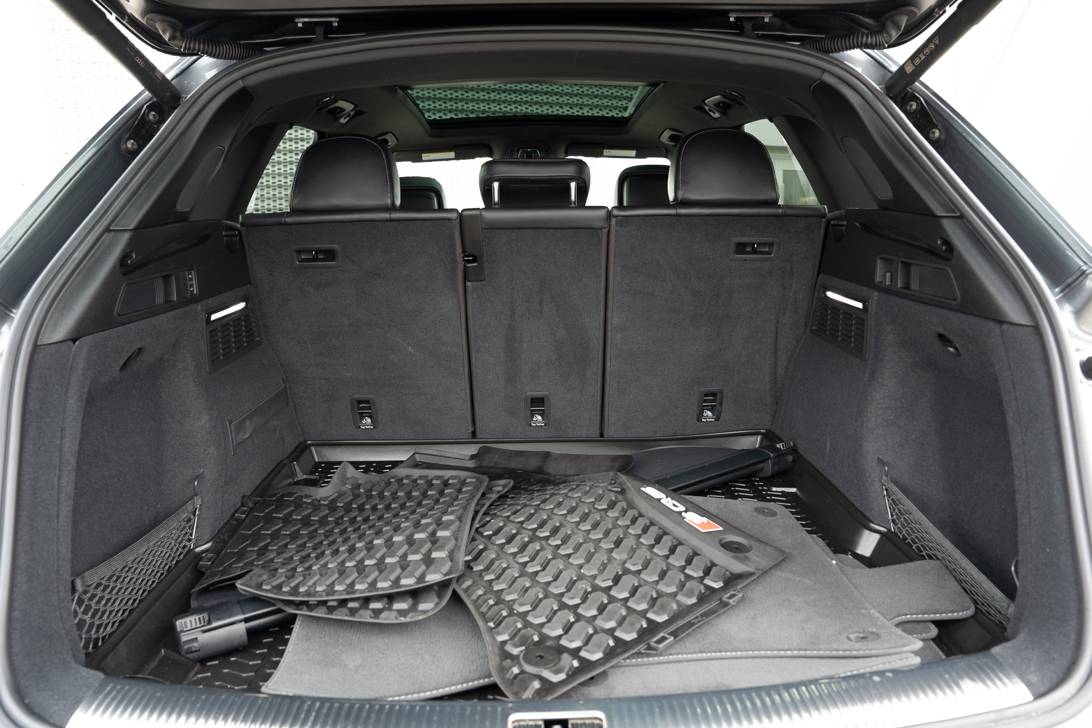 Certified 2023 Audi SQ5 Prestige image 32