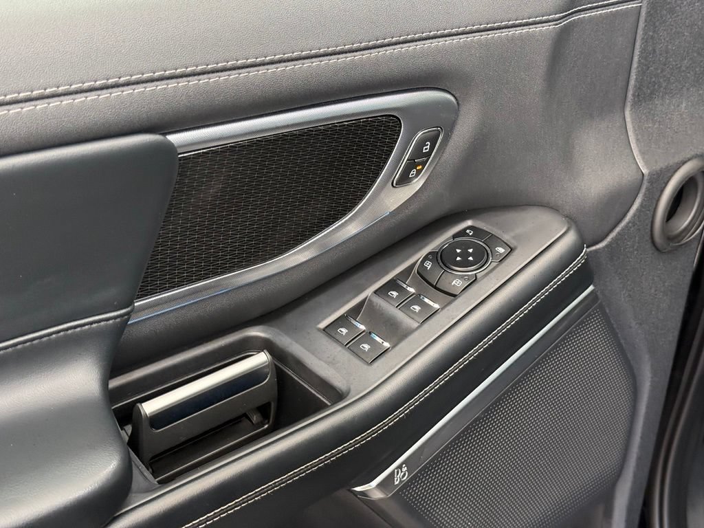 Certified 2025 Ford Expedition Max Platinum w/ Stealth Performance Package AWD/4WD image 23