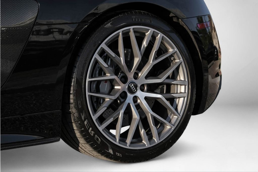 Used 2018 Audi R8 V10 plus image 55