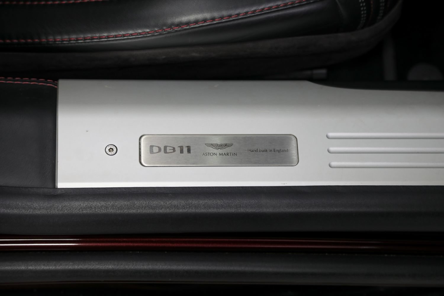 Used 2019 Aston Martin DB11 Volante RWD image 33