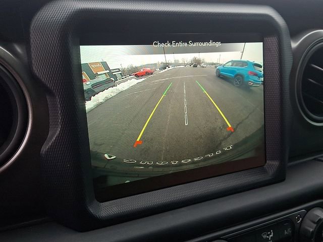 Used 2023 Jeep Wrangler Willys image 4