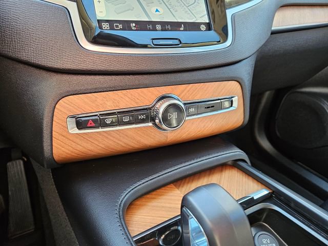 Used 2023 Volvo XC90 B6 Plus w/ Protection Package Premier image 28