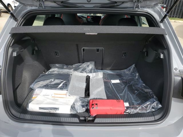 New 2026 Volkswagen GTI SE image 7
