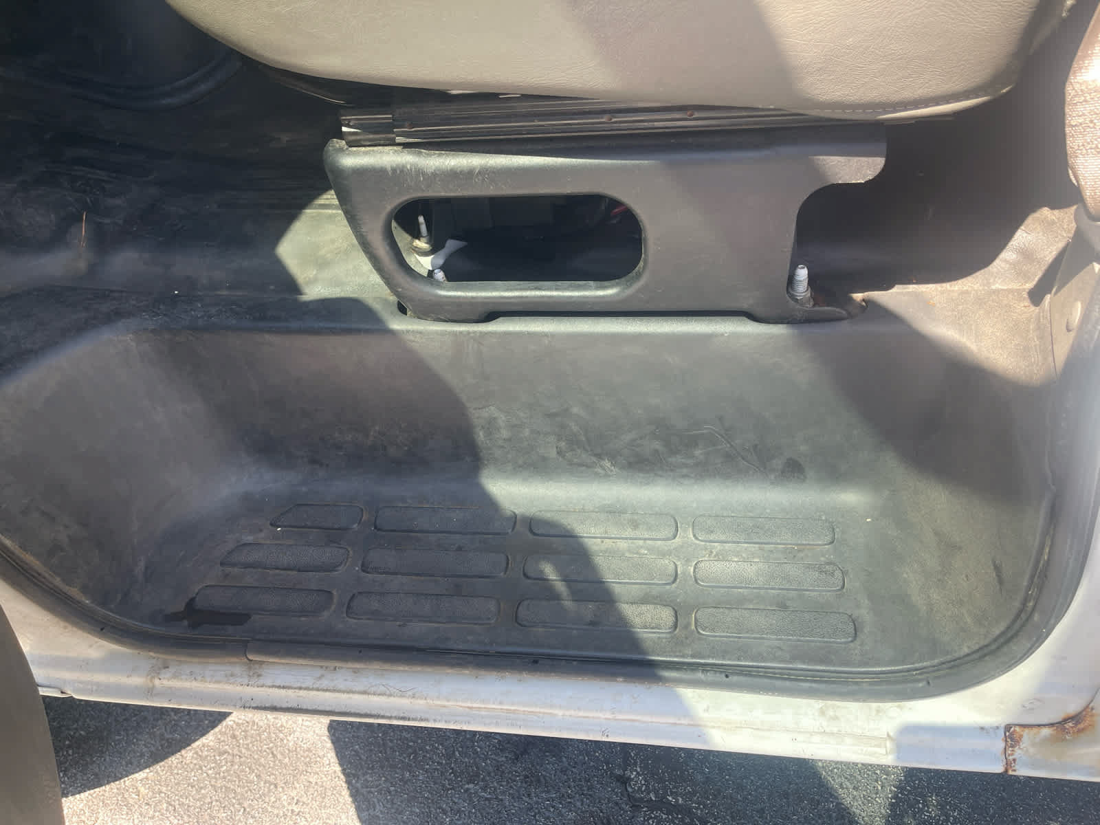 Used 2019 GMC Savana 3500 RWD image 13