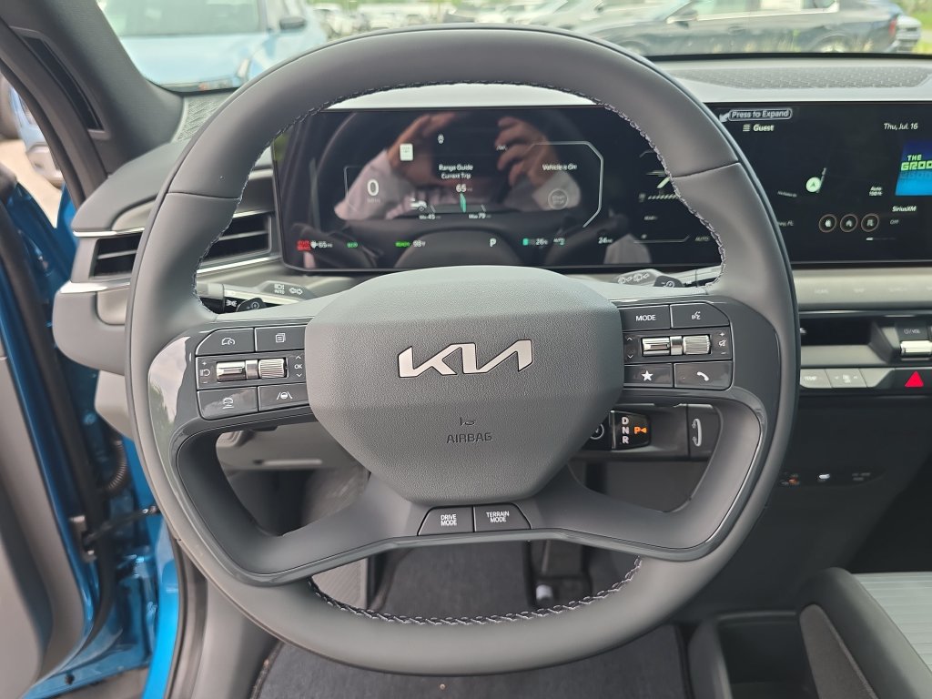 New 2026 Kia EV9 Land w/ Nightfall Edition Package AWD/4WD image 30
