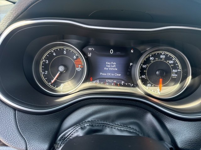 Used 2023 Jeep Cherokee Altitude Lux image 13