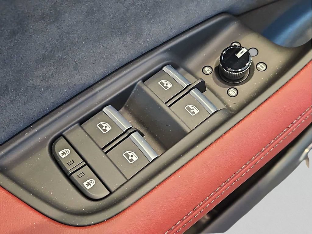 New 2026 Audi SQ8 Premium Plus AWD/4WD image 6