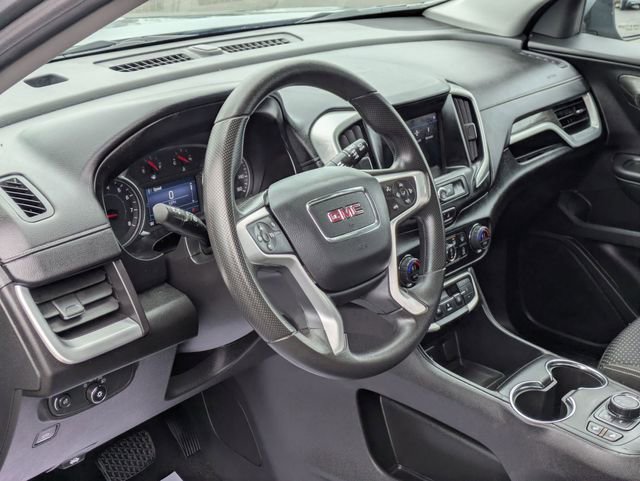 Used 2024 GMC Terrain SLE w/ Driver Convenience Package image 14