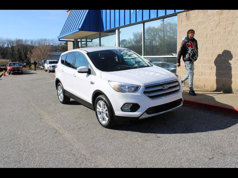 Used 2019 Ford Escape SE FWD image 1