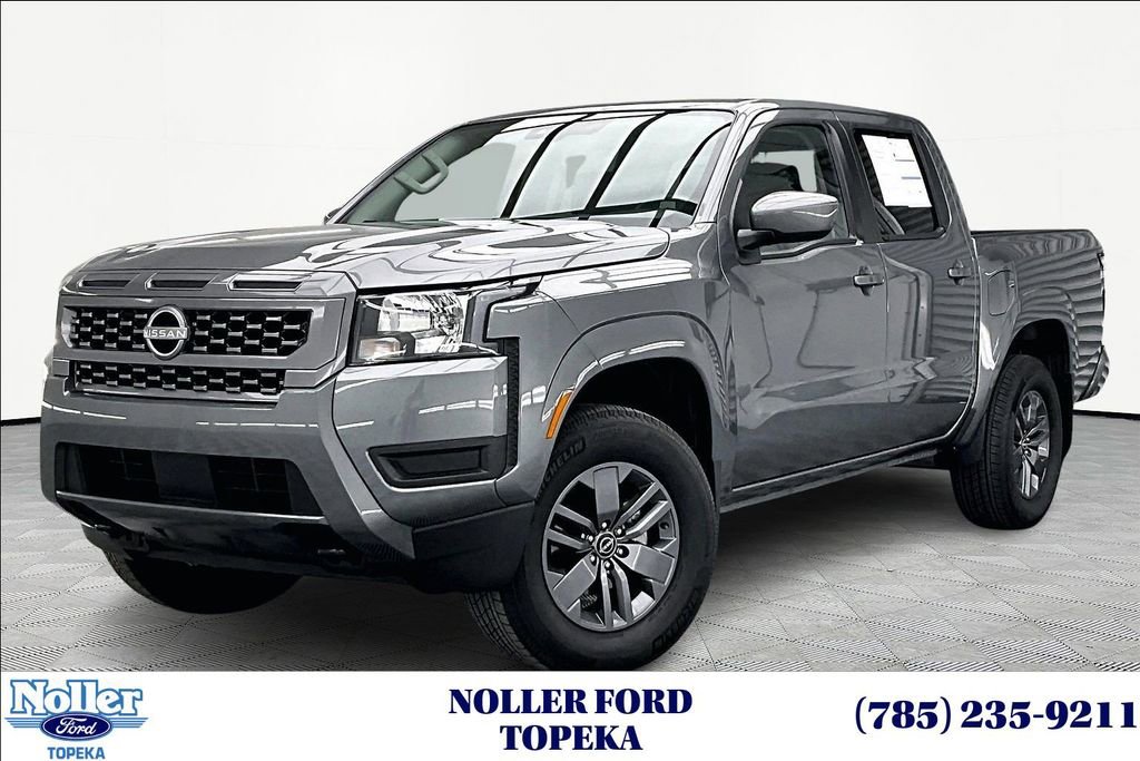 Used 2025 Nissan Frontier SV image 1