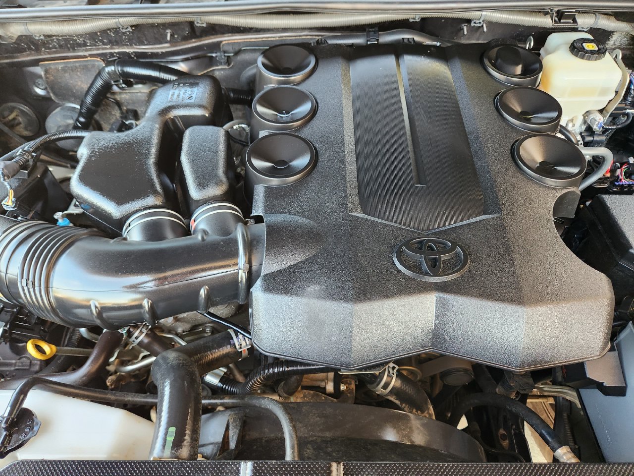 Used 2018 Toyota 4Runner TRD Off-Road AWD/4WD image 29