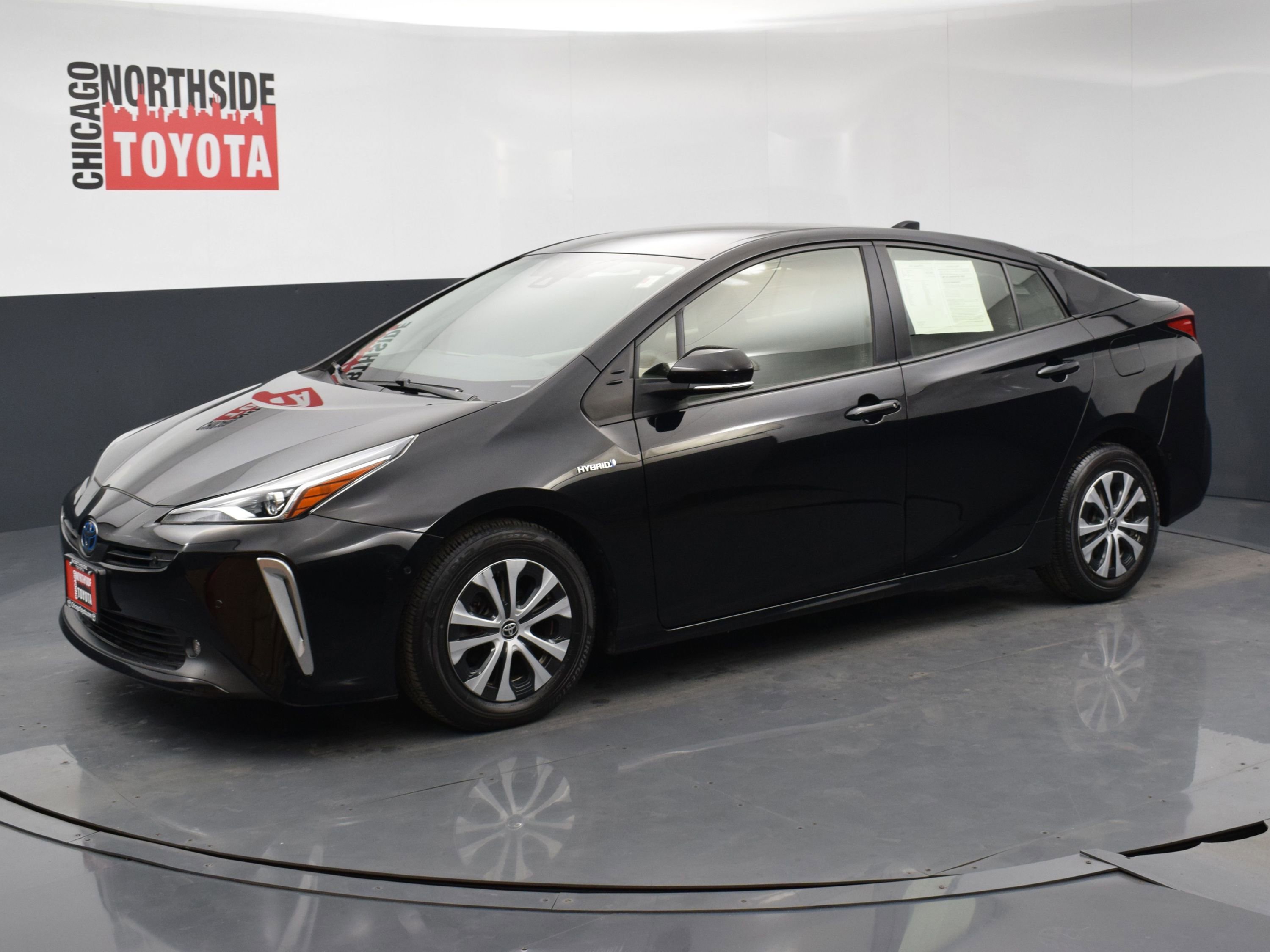 Used 2021 Toyota Prius LE image 8