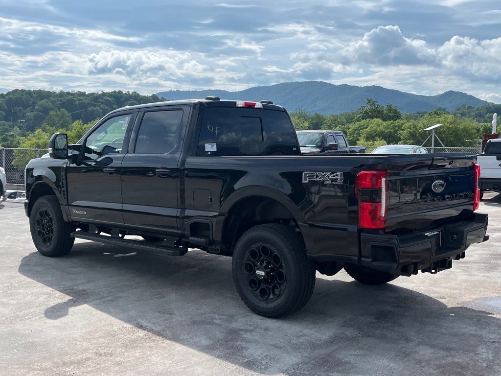 New 2025 Ford F250 Lariat w/ Black Appearance Package image 4