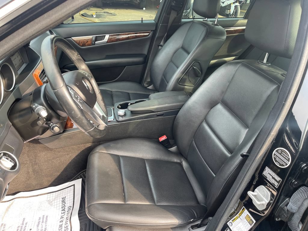 Used 2013 Mercedes-Benz C 300 4MATIC Sedan image 14