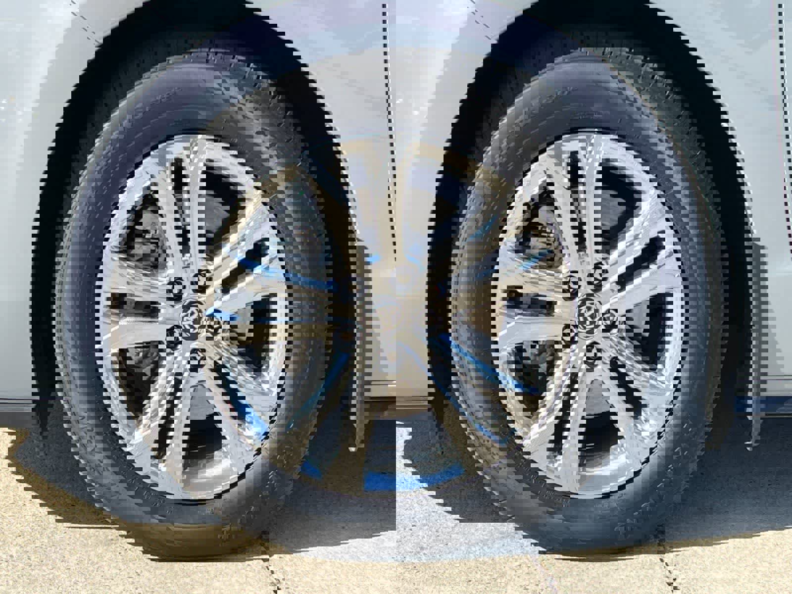 Used 2023 Toyota Sienna XSE w/ XSE Plus Package AWD/4WD image 28